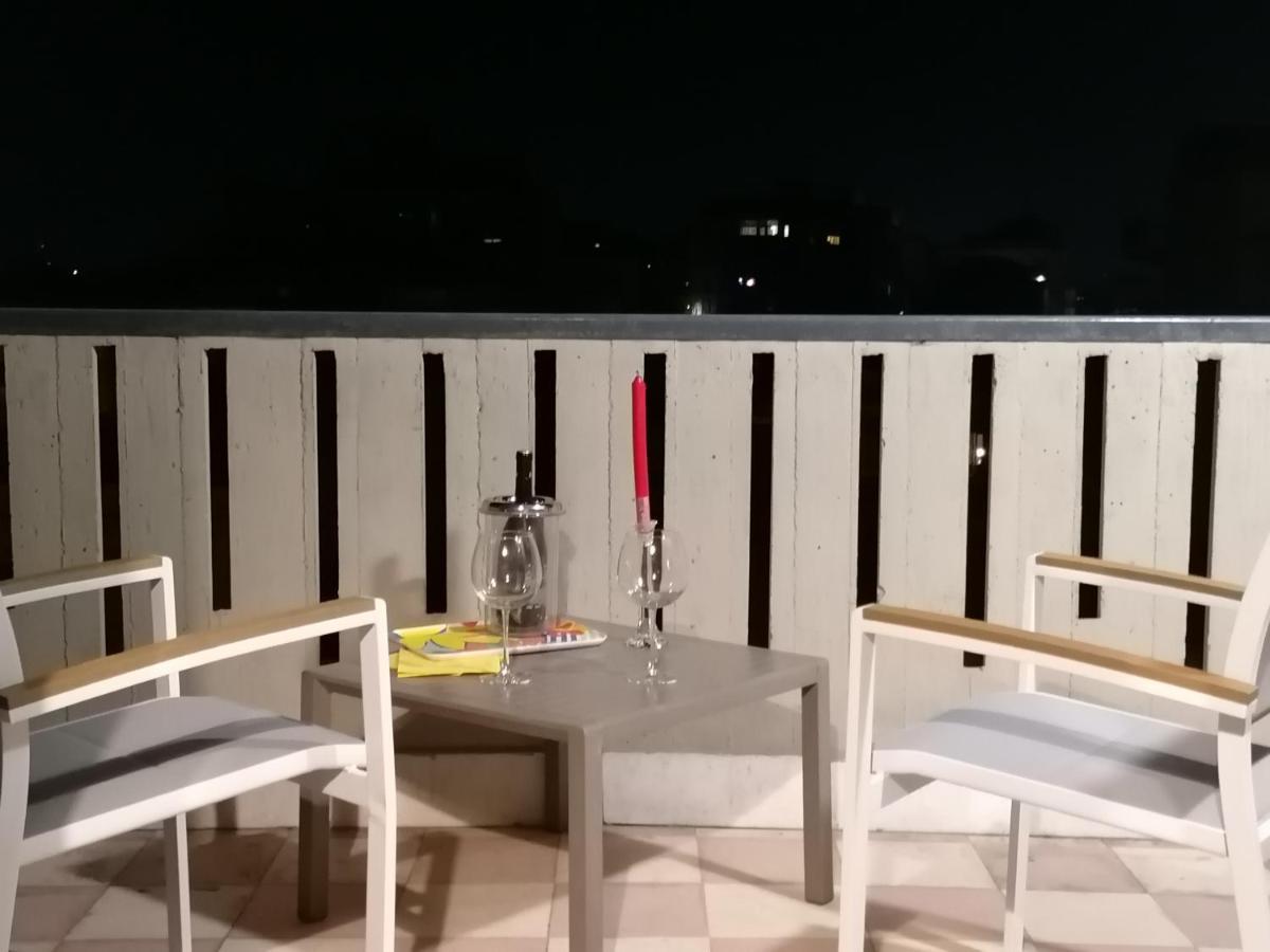 Inner City De Luxe Apartment คาตาเนีย ภายนอก รูปภาพ